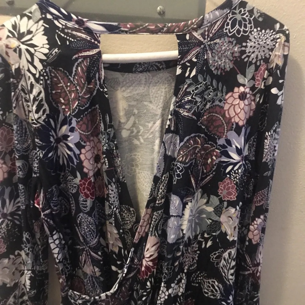 New Women’s medium Loft top